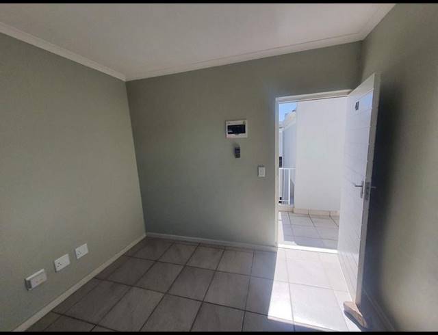 1 BEDROOM PROPERTY TO RENT IN KLEIN DRAKENSTEIN